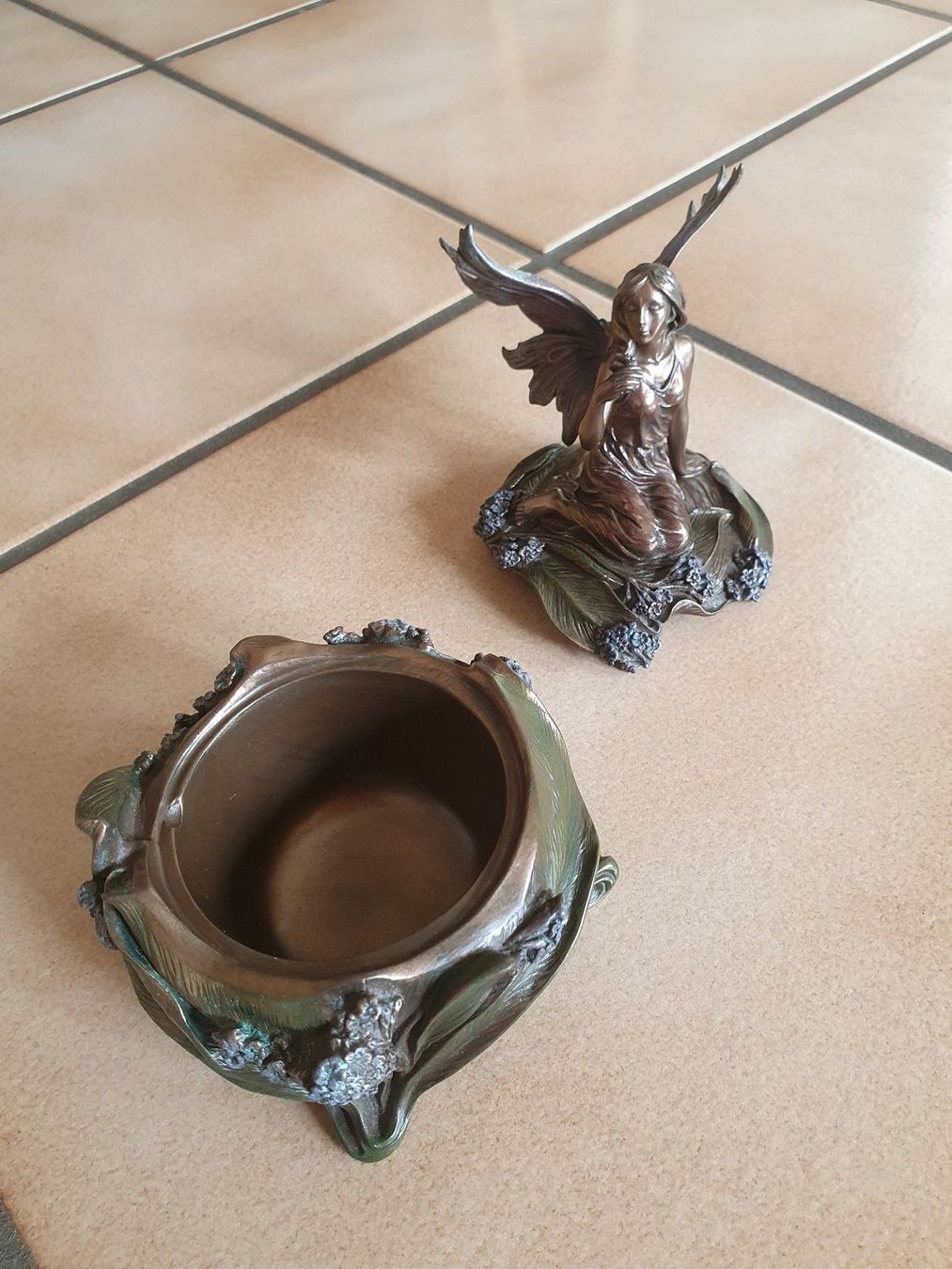 Statuette: Elfendose – Usato da Heimiswil venduto da triskeli 2