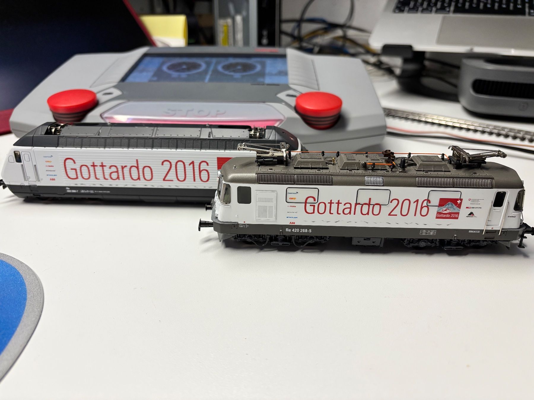 Hag Modellini di ferrovie: HAG 27006-32 Zug Set Gottardo 2016 – Nuovo (secondo la descrizione) da Rothenburg venduto da Vanzonk