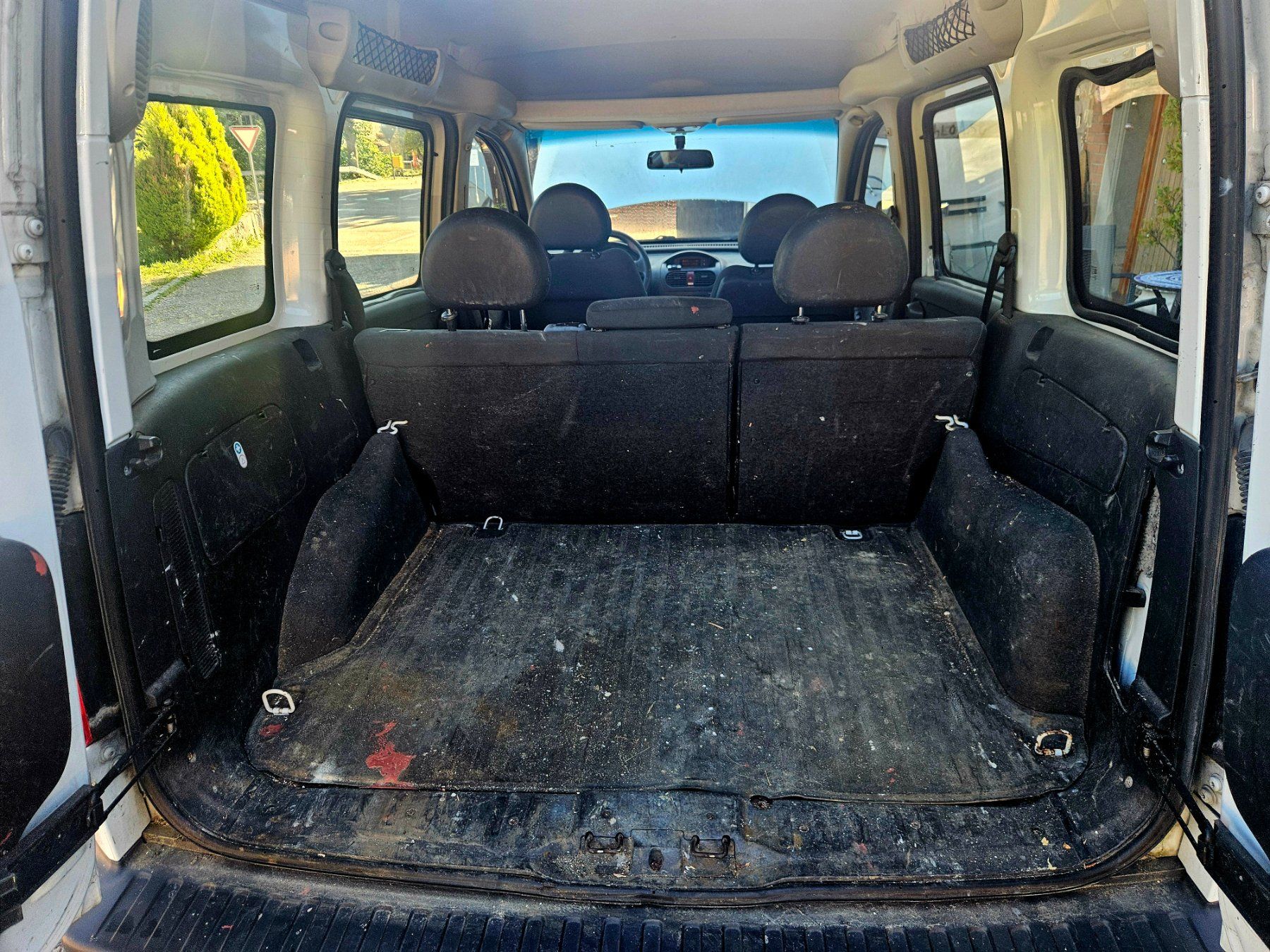 Opel Automobili: Opel Combo mit Gas oder Benzin, 145200 km, Bj.2006, läuft un – Usato da Diepflingen venduto da Coiffeur1962 4