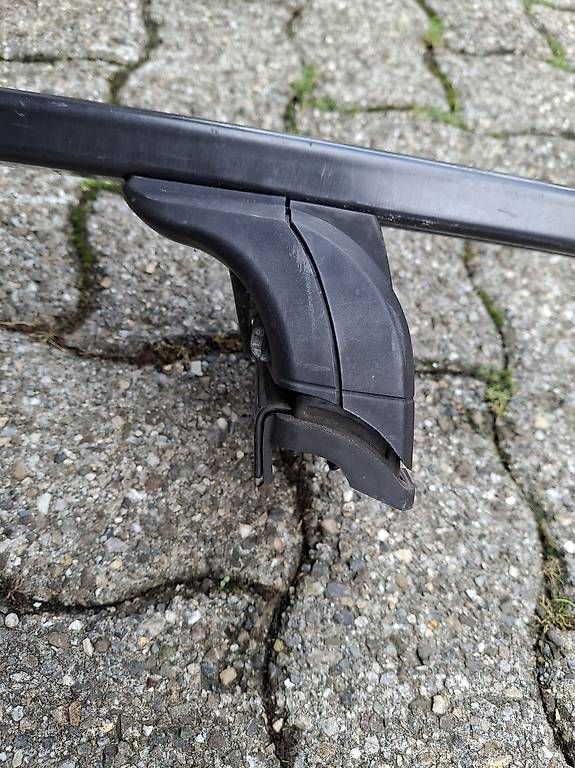 Thule Barres de toit: Thule Dachträger – D'occasion à Hagenbuch ZH par ginger89 2