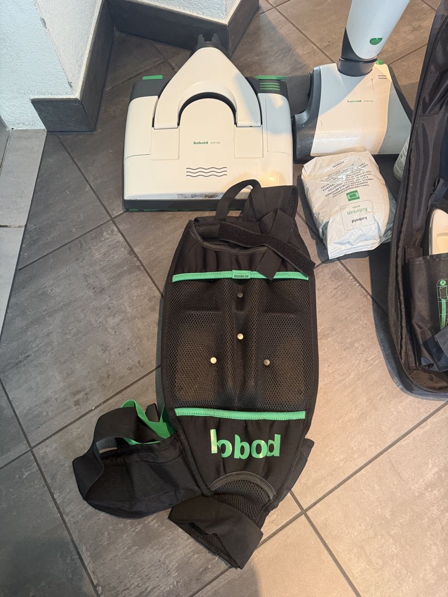 Vorwerk Aspirapolveri & Accessori: Kobold VB100 + all accessories  – Usato da Maur venduto da CLTT-Grueter 2