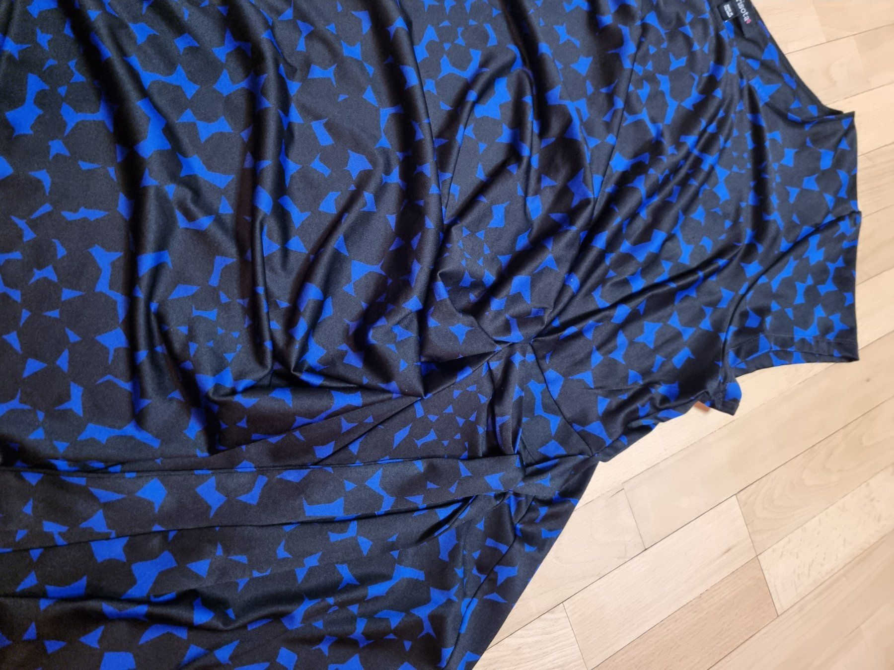 Kleider: 🌺Kleid Größe 52🌺 – Gebraucht aus Wald ZH von CapLux 3