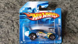 DODGE CHARGER DAYTONA 1969 / HOT WHEELS