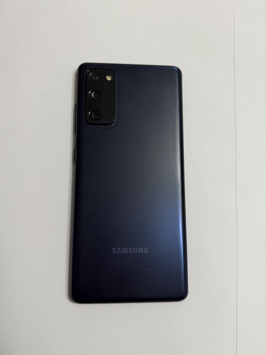 Samsung Telefoni cellulari / Smartphones: Samsung Galaxy S20 FE 128gb – Usato da Lütisburg venduto da am-07 1