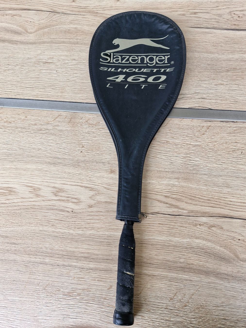 Racchette: Squash-Racket Slazenger Silhouette 460, gebraucht – Usato da Dachsen venduto da Nobodyisperfect