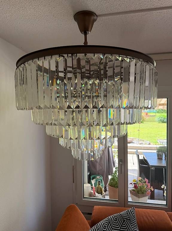 Lustres & lampes de plafonds: Wunderschöner Kronleuchter – D'occasion à Dübendorf par Jaelle12 2
