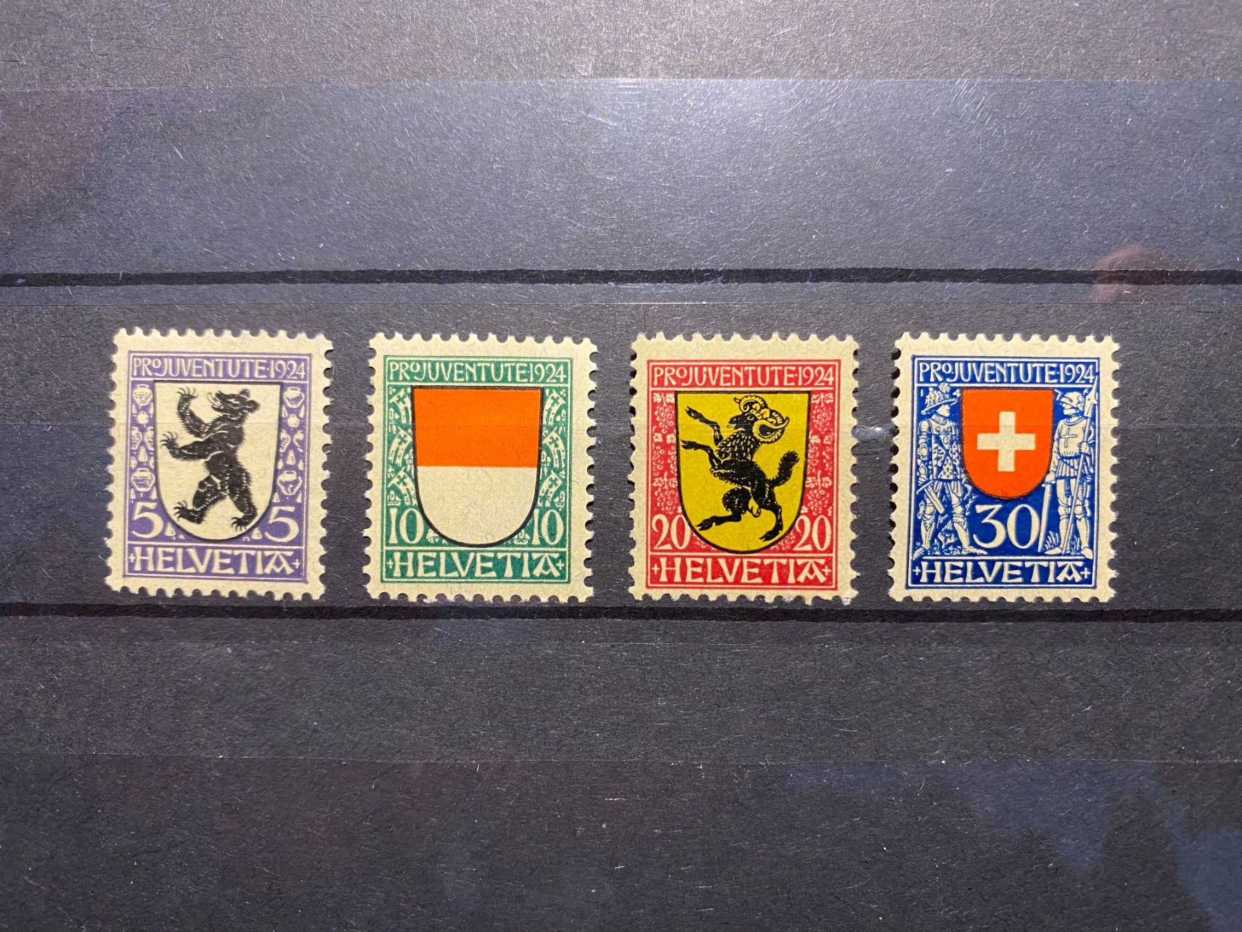 Tutti i francobolli: Pro Juventute 1924 / Postfrisch ** Ohne Falz – Nuovo e nell'imballaggio originale da Grand-Lancy venduto da Dany1973