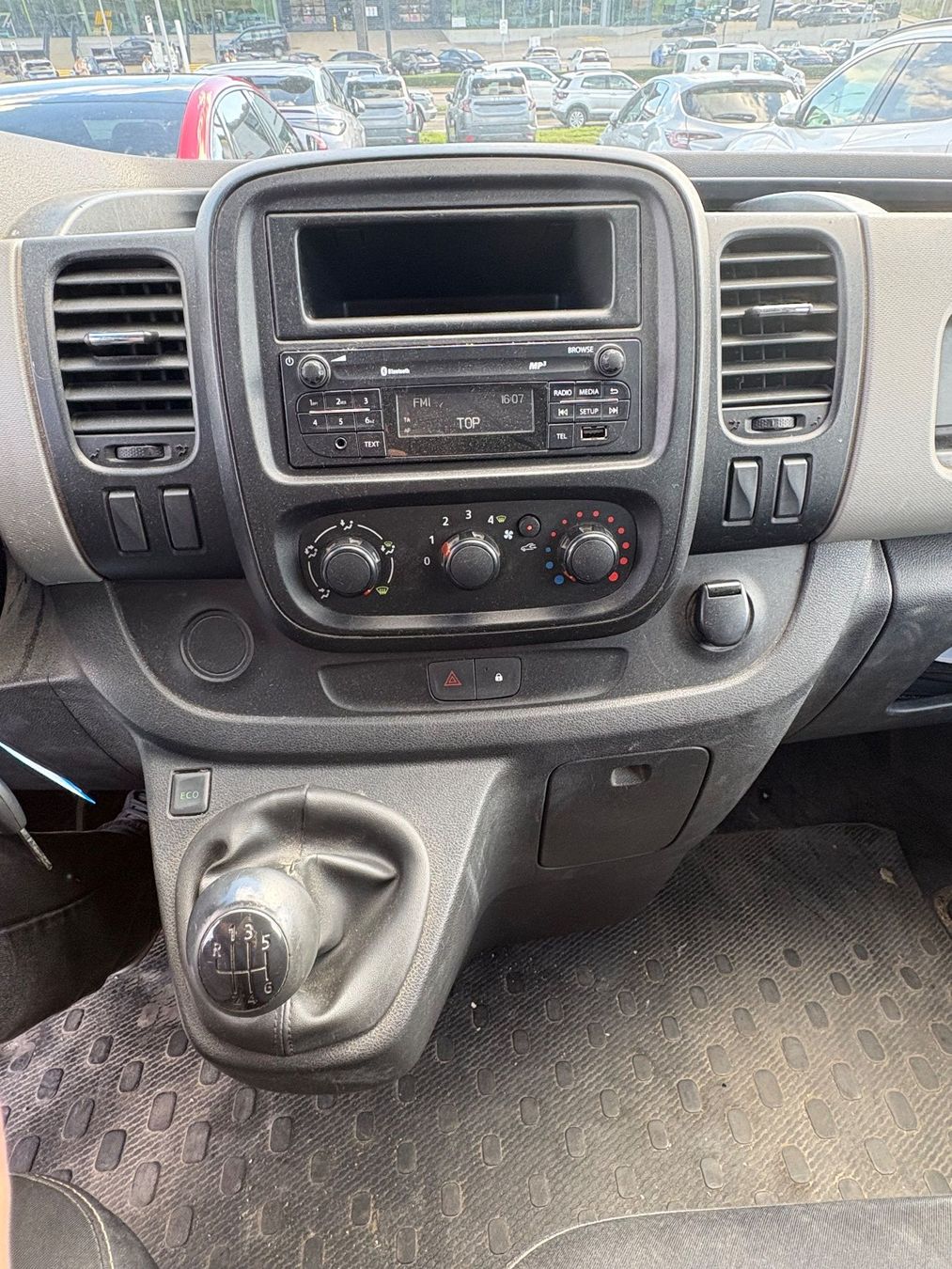 Renault Veicoli commerciali: Renault Trafic dci 90 (MO) – Usato da St. Gallen venduto da CityAuktion 3