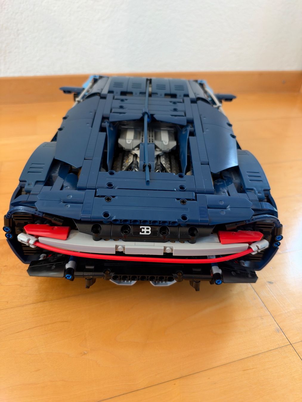 Bugatti Voitures modèles: LEGO Technic Bugatti Chiron Modellbausatz  blau – D'occasion à Niederurnen par joe_w9bp 2