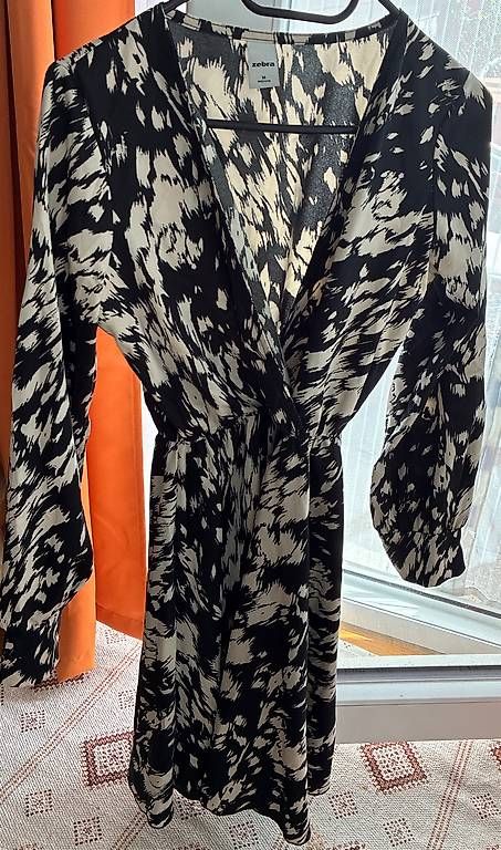 Zebra Vestiti: Robe savane – Usato da Confignon venduto da jus_yr82