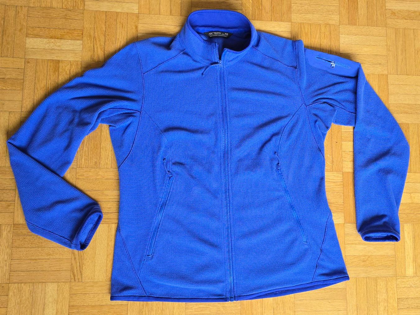 Arcteryx Giacche: Arc'teryx Fleece jacke EU M – Usato da Wallisellen venduto da theblacksheep