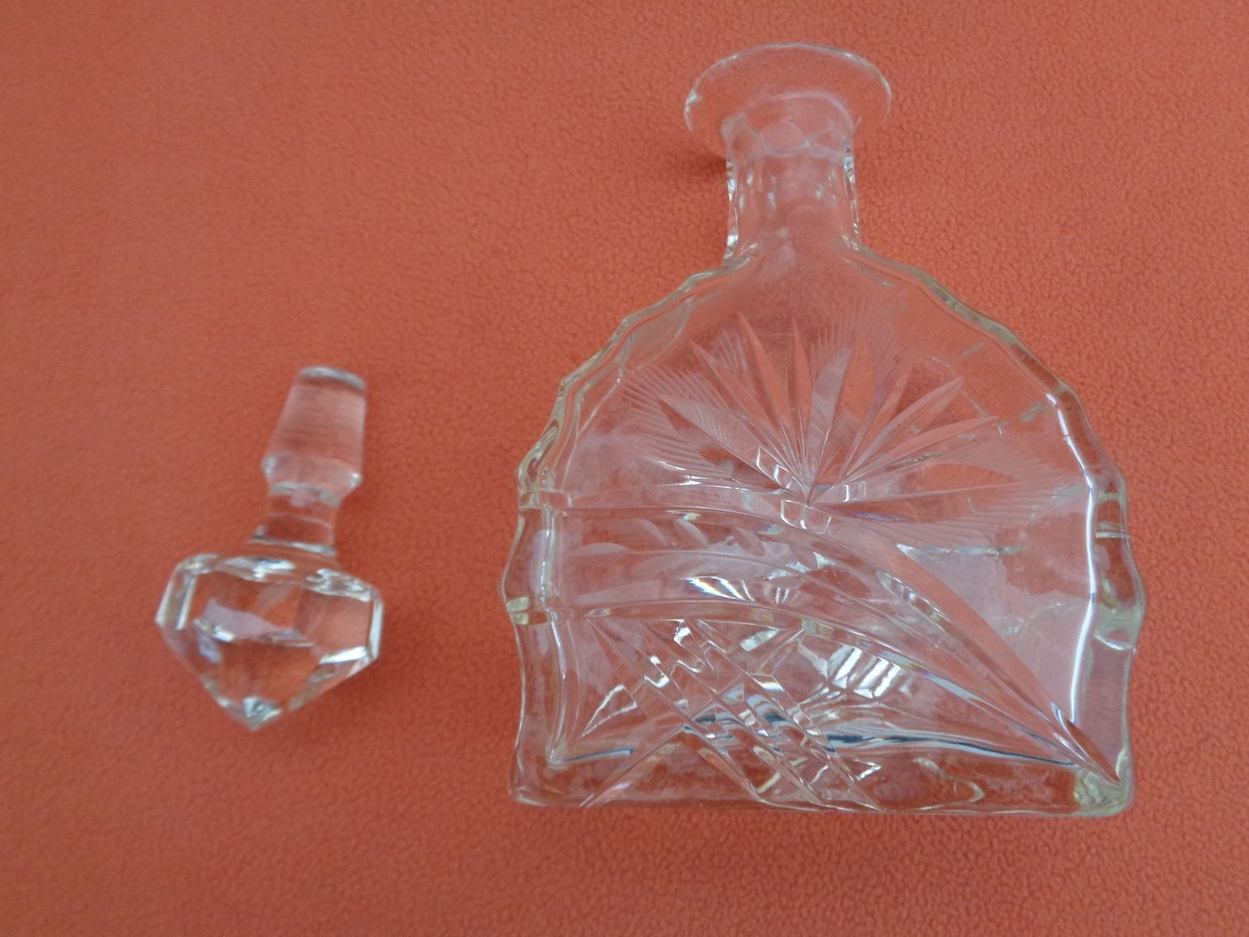 Karaffen: Geschliffene Glas Karaffe – Gebraucht aus Chur von omonia 4