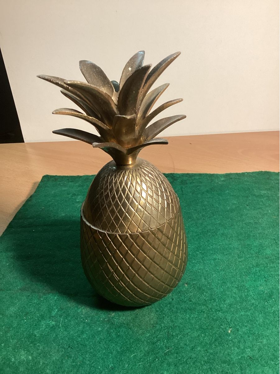 Tutte le decorazioni: Deko Ananas Messingdose – Usato da Zuzwil SG venduto da lak_x6f2 2