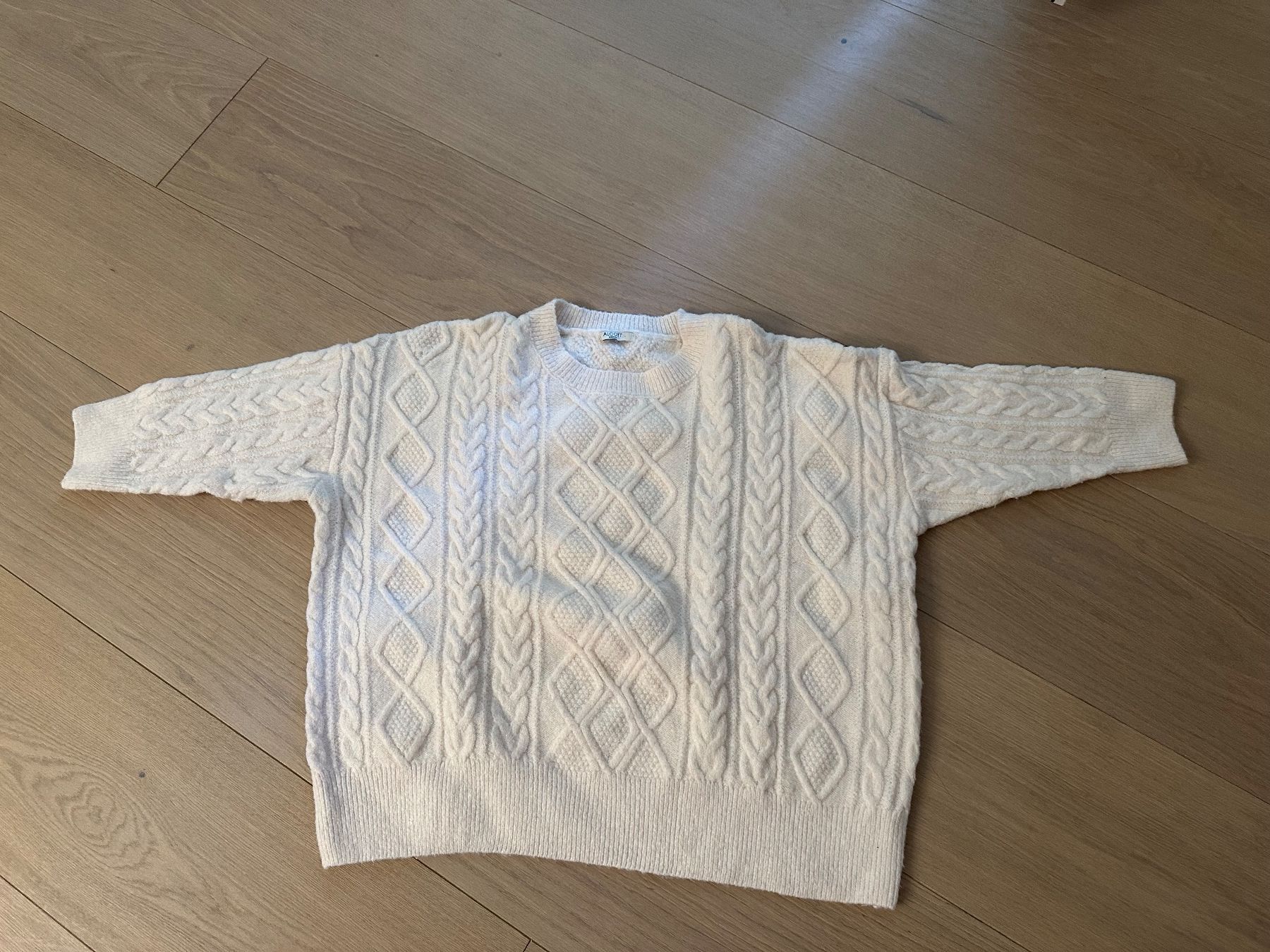 Maglioni & Felpe: Weisser Pullover – Usato da Pfäffikon ZH venduto da bingo74