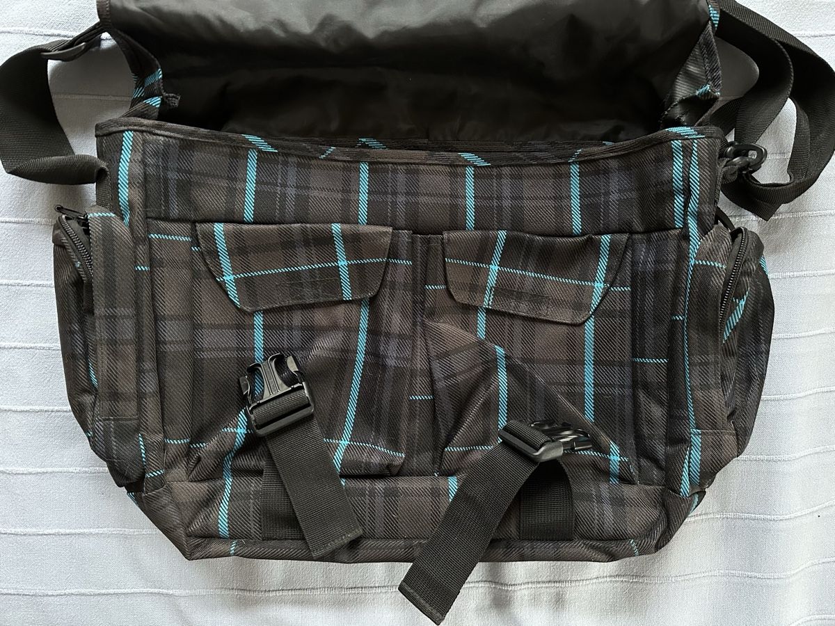 Eastpak Borse: Eastpak Laptoptasche - fast wie NEU – Usato da Wetzikon ZH venduto da eli_k7fq 1