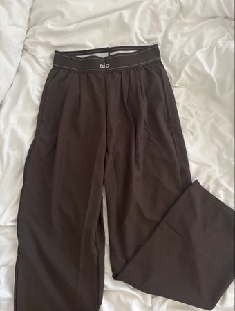 Hose braun Grösse S Alo Yoga 