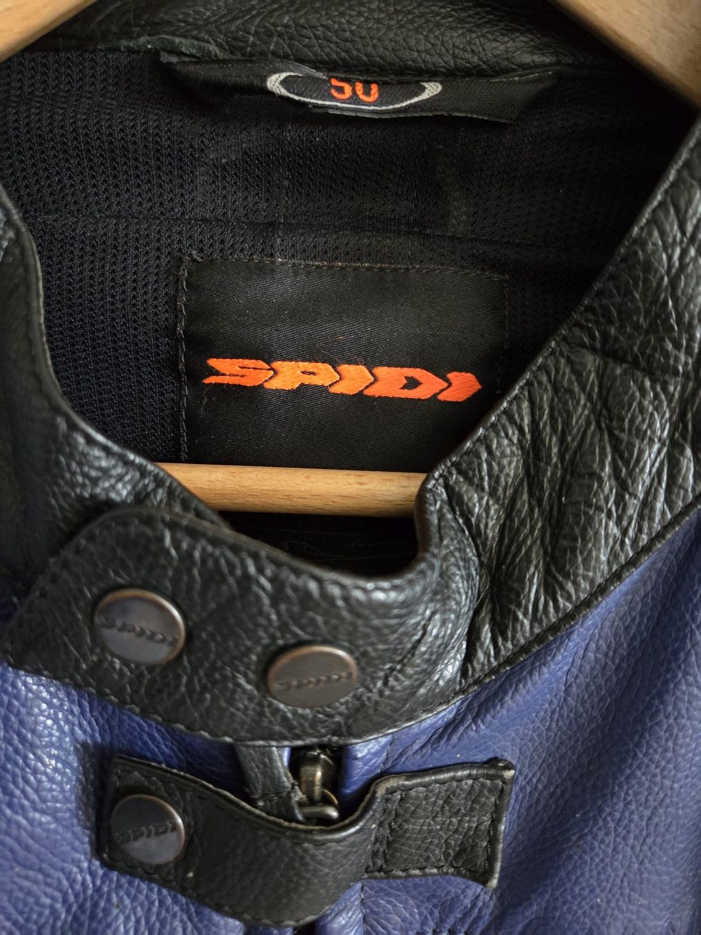 Spidi Vestes: SPIDI veste cuir Taille 50 – D'occasion à Begnins par IlikeHiPhi 1