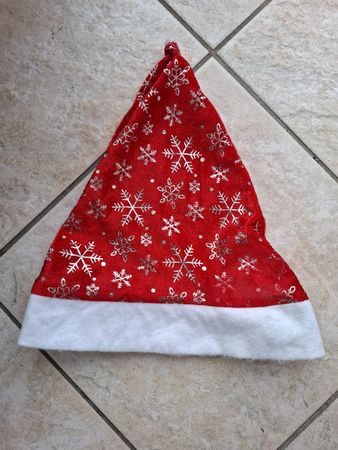 Weihnachtsmütze mit Schneeflocken - festlich!