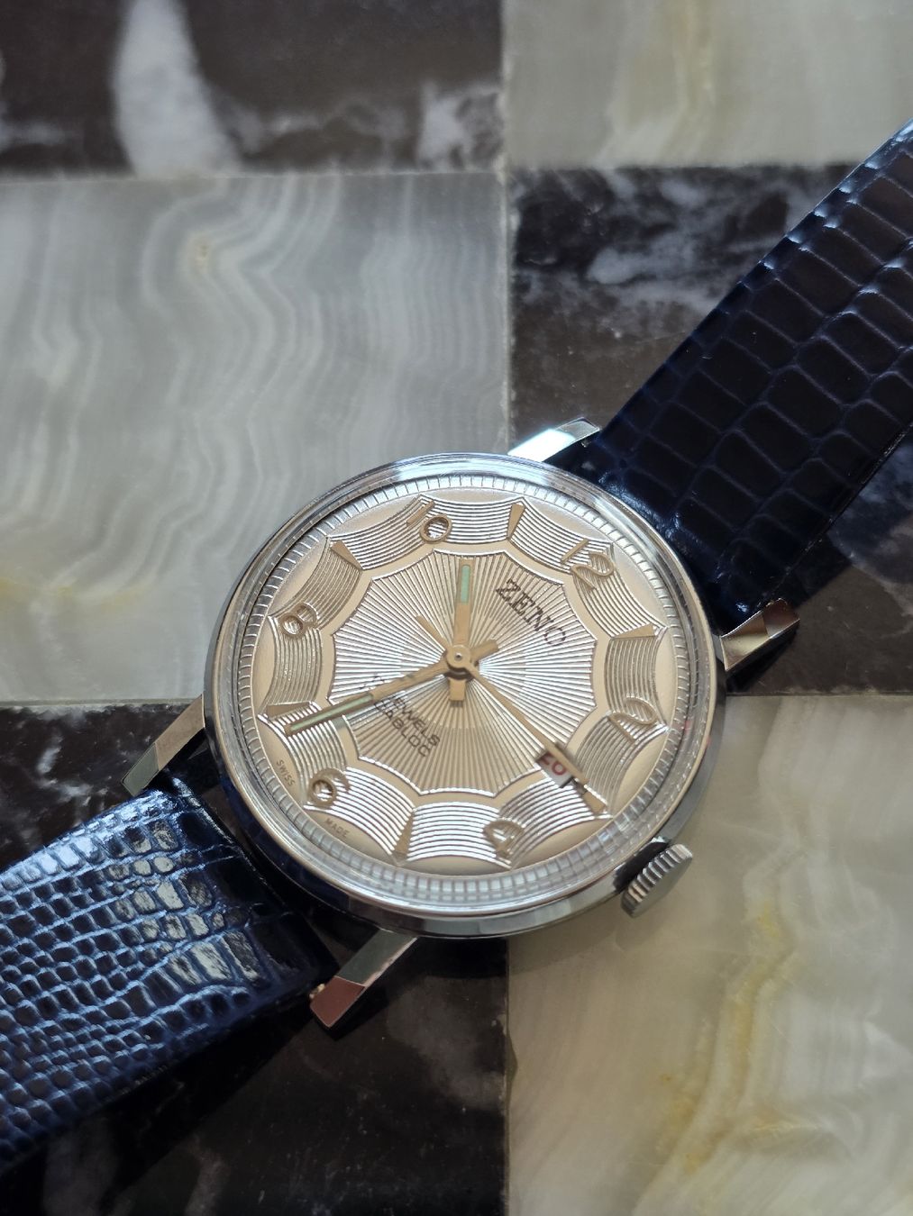 Zeno Uhren: Vintage Zeno Spider Dial – Gebraucht aus Salmsach von Vinted.by.Y.R