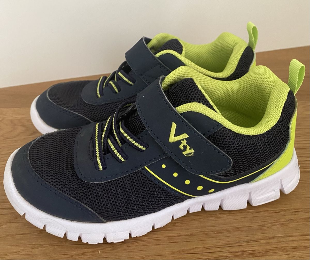 Dosenbach Scarpe per ragazzi: Sneakers - Gr. 29 – Usato da Frenkendorf venduto da around_the_world 2
