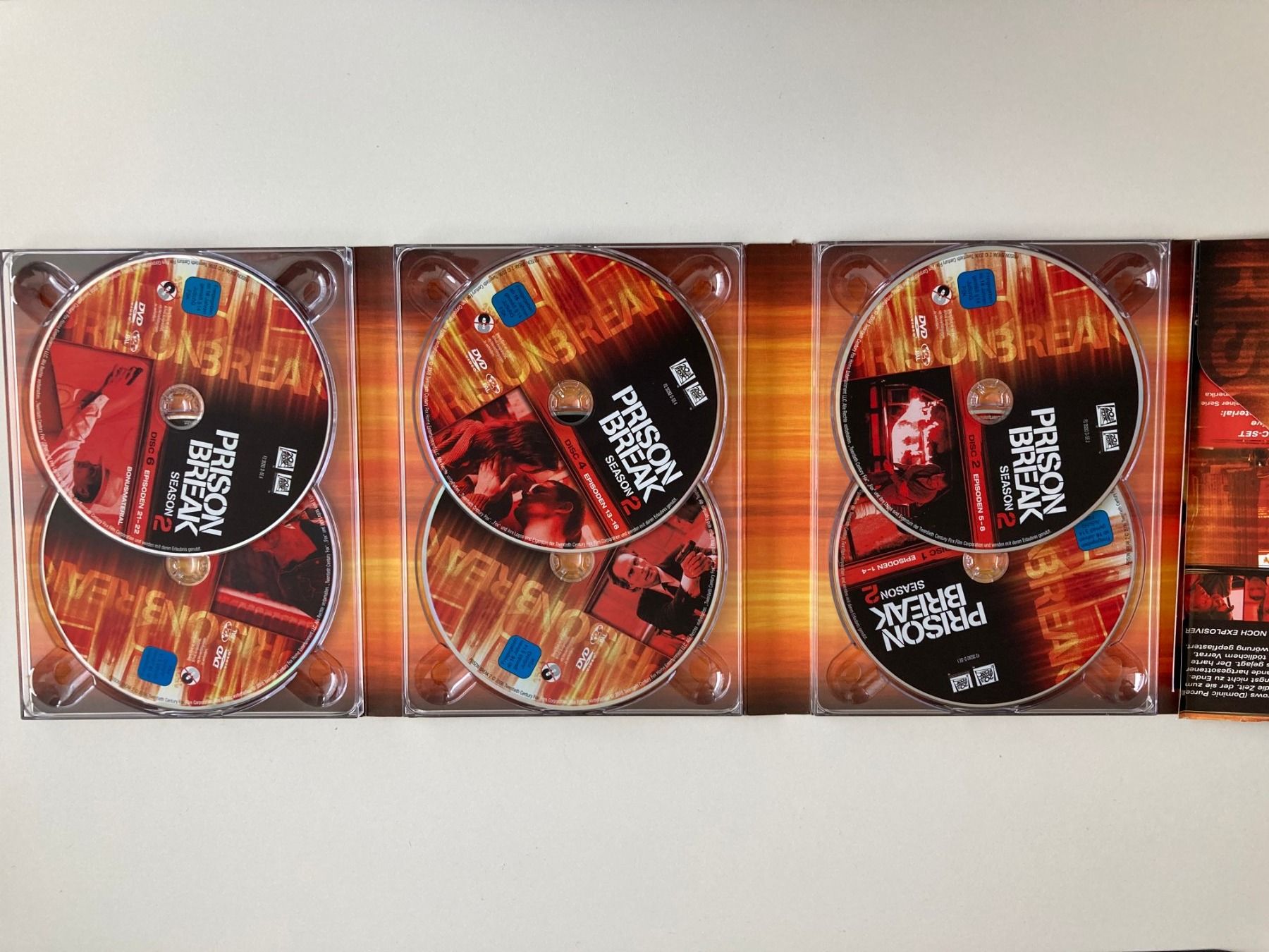 Tutti i DVDs: DVD | PRISON BREAK - DIE KOMPLETTE SEASON 2 – Usato da Basel venduto da Nofretete39 2