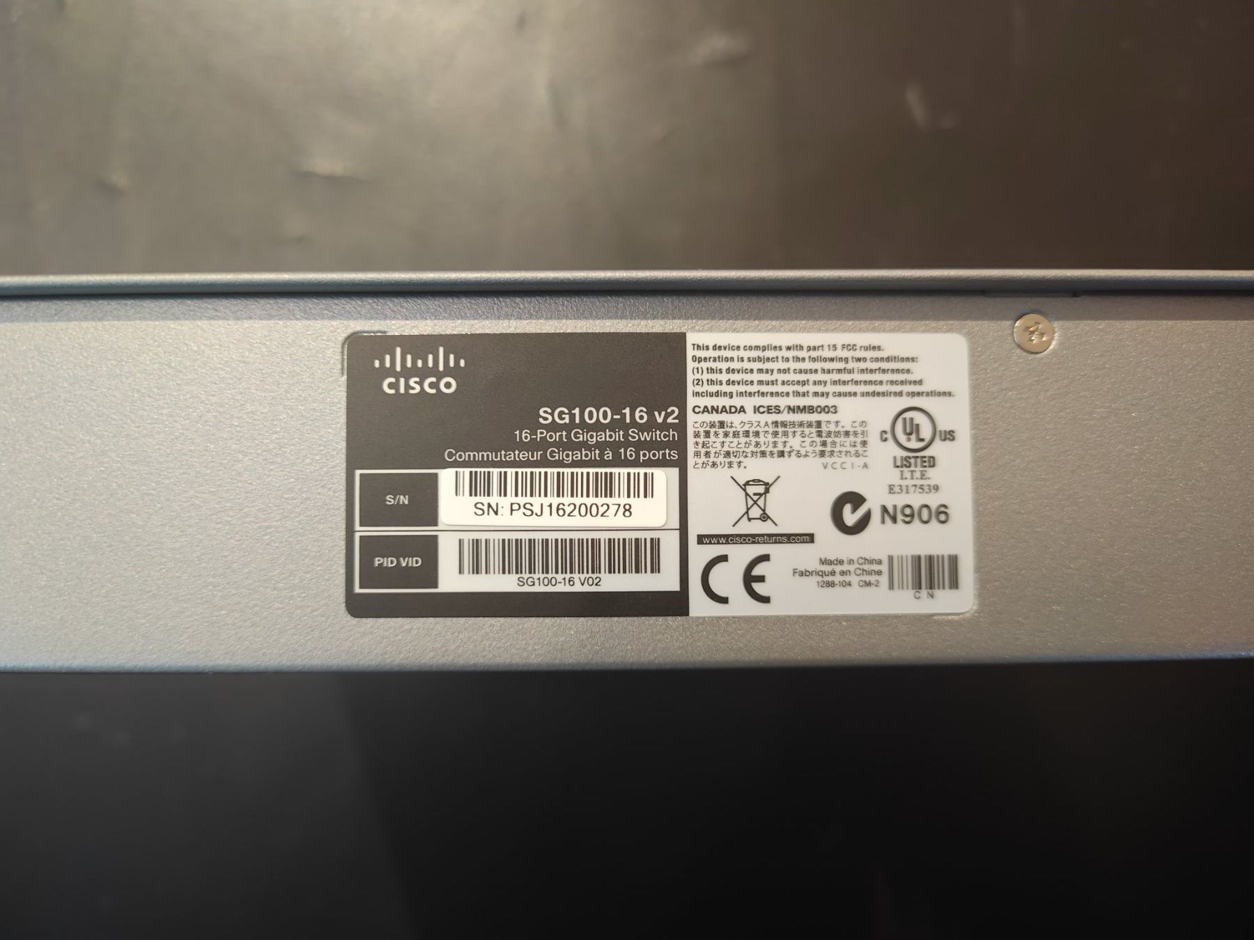 Cisco Hubs & Switches: Switch RJ45 CISCO SG100-16 v2 – Gebraucht aus Sion von Bang-OlufsenSion 2