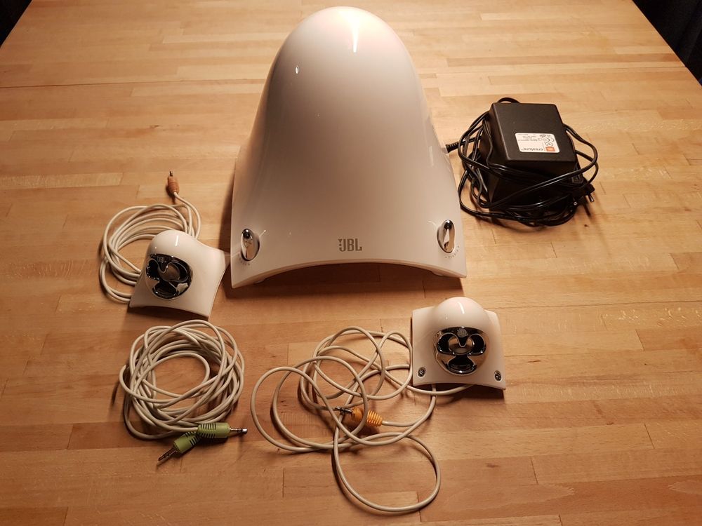 JBL Creature II weiss Lautsprecher mit Subwoofer Kaufen auf Ricardo