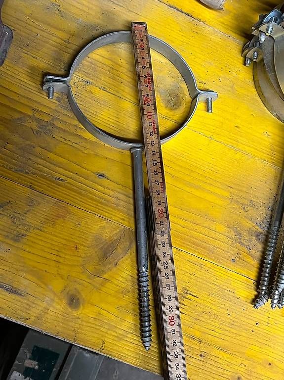 Supporti a parete: Rohrschellen DN 125 / 13 Stk – Nuovo (secondo la descrizione) da Oberschrot venduto da baldachin01 1