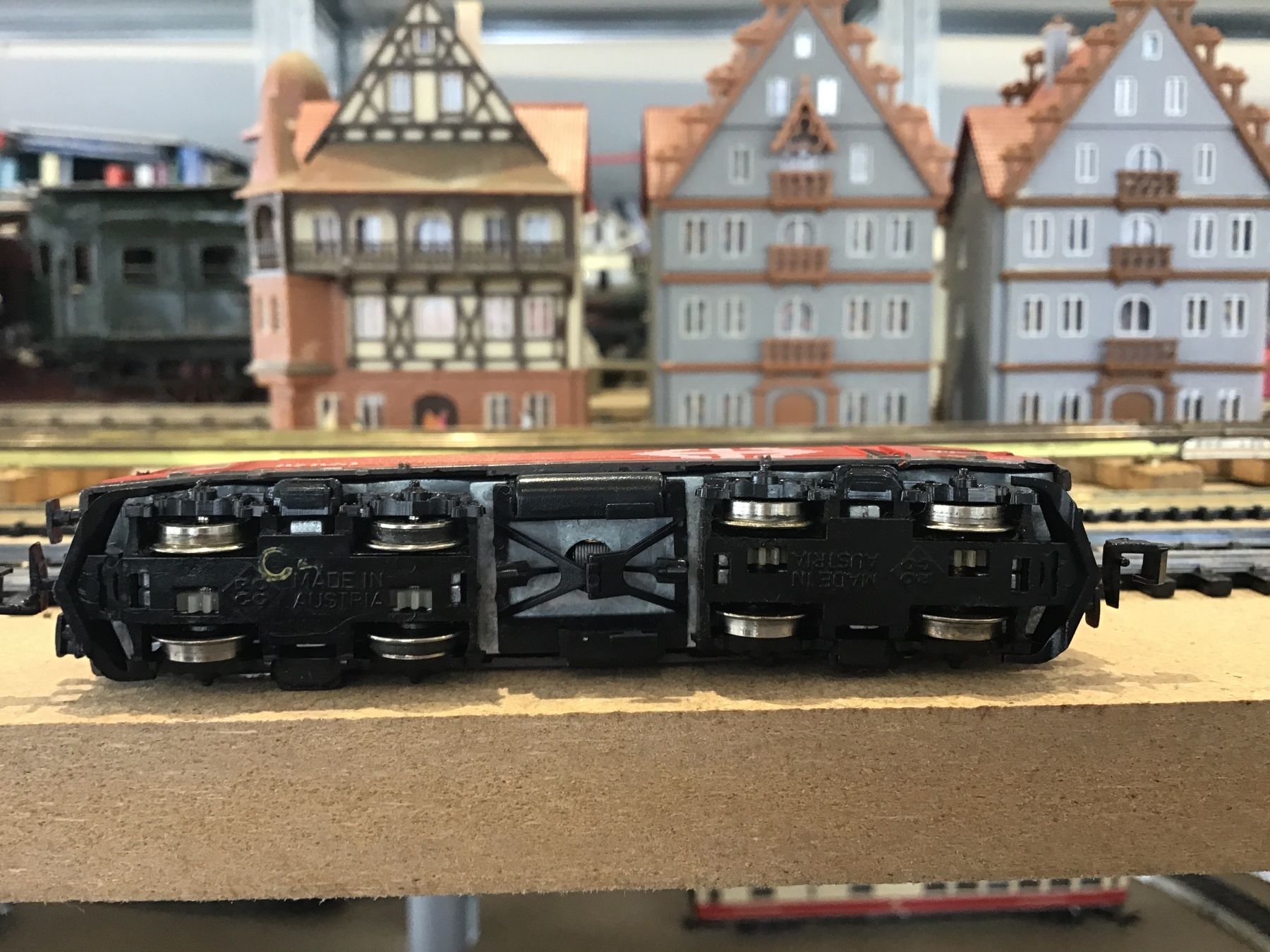 Roco Modellini di ferrovie: SBB CFF FFS RE4/4 IV 10103, rot, ROCO – Usato da Männedorf venduto da Modell-Spezialisten 3