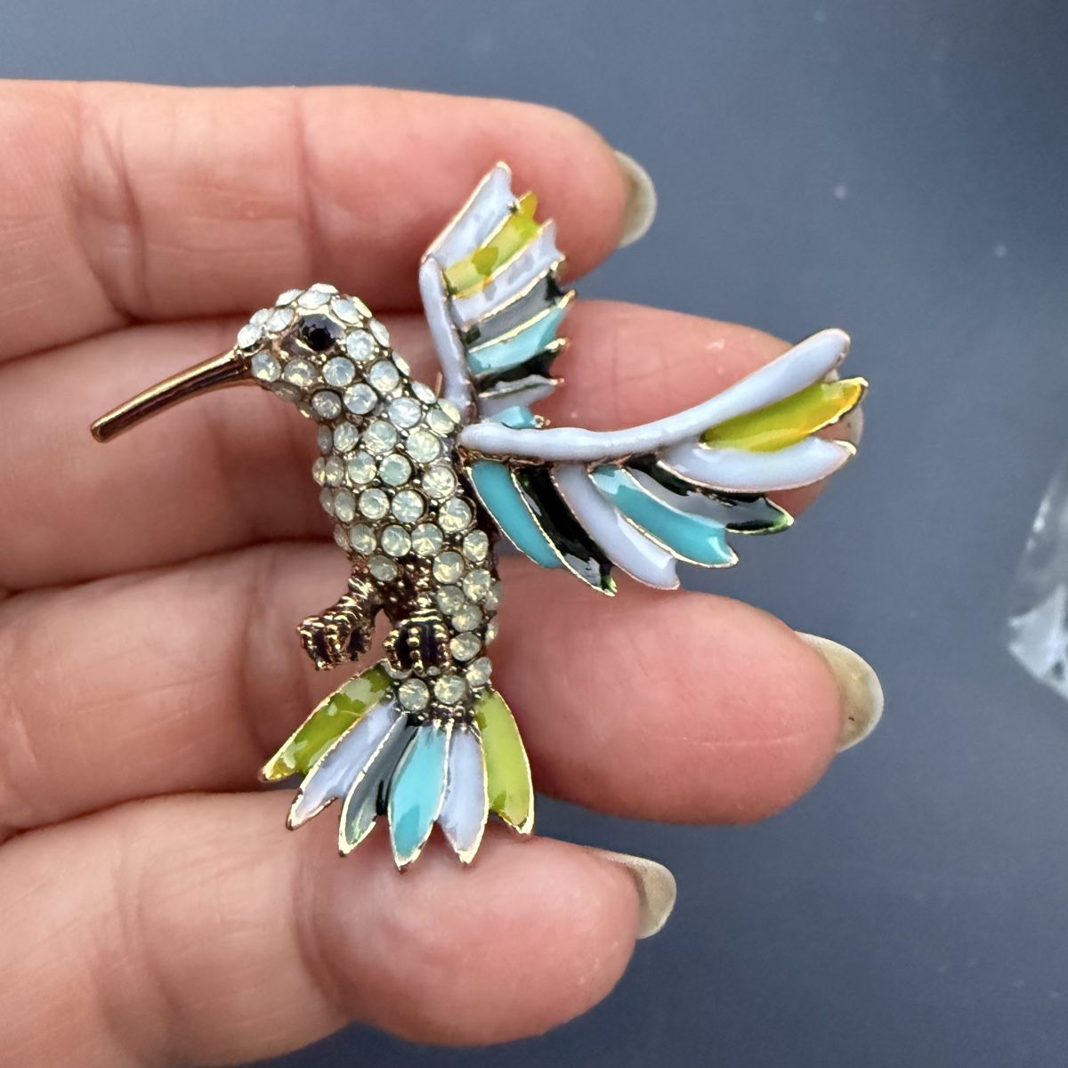 Broches & Aiguilles: Wunderschöne Brosche - Kolibri, neu – Neuf avec emballage d'origine à Ebikon par elischka