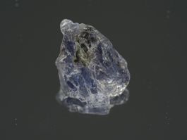 Ab 1CHF - Iolite (1 Rohstein) 2.03ct