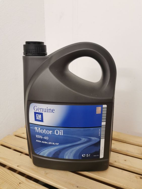 Motor Öl 10W-40 (Neu und originalverpackt) in Herznach für CHF 15 – mit ...