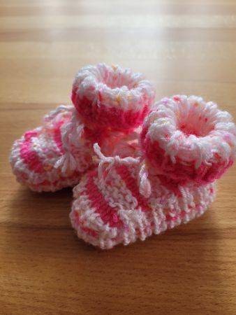 Baby Finkli handgestrickt neu