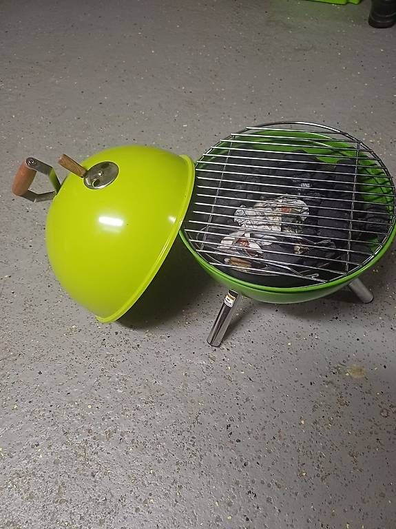 Grils: Grill Kugelgrill  – D'occasion à Lützelflüh-Goldb par Samoth71 1