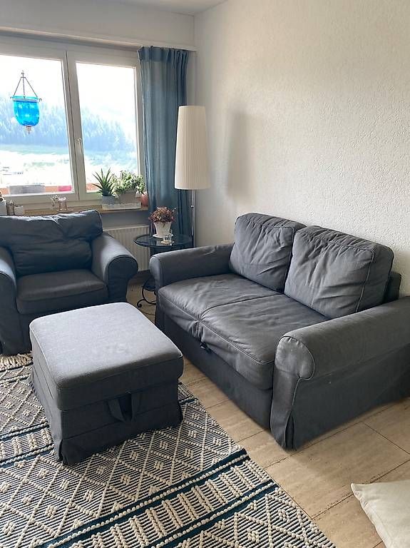 Ikea Divani: Sofa, Polstersessel und Fusshocker – Usato da Langnau i. E. venduto da Sword_ofJehu