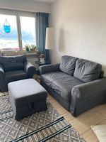 Sofa, Polstersessel und Fusshocker