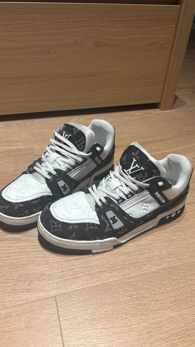 Louis Vuitton Chaussures hommes: Louis Vuitton LV Trainer – D'occasion à Kottwil par Michael.Herzog 1