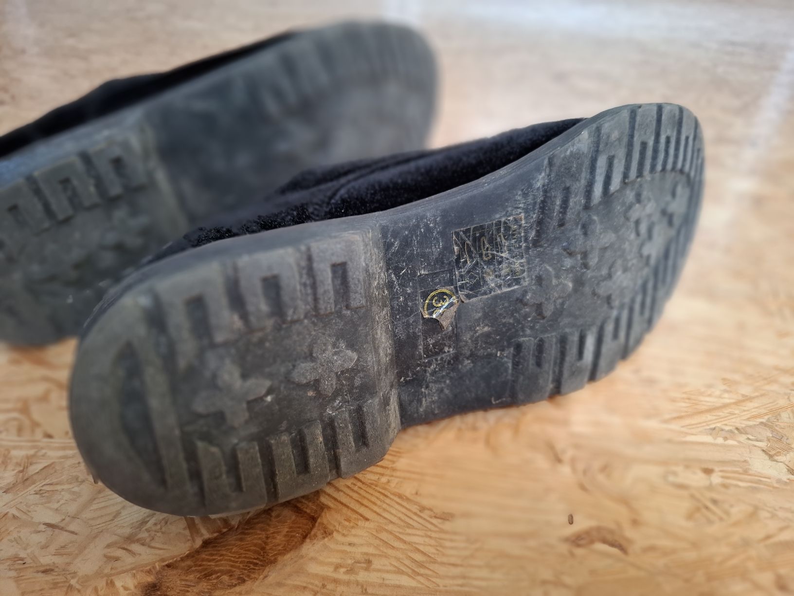 Scarpe da donna: Schwarze Samt Schuhe, Grösse 38 – Usato da Hasle b. Burgdorf venduto da lap-company 5