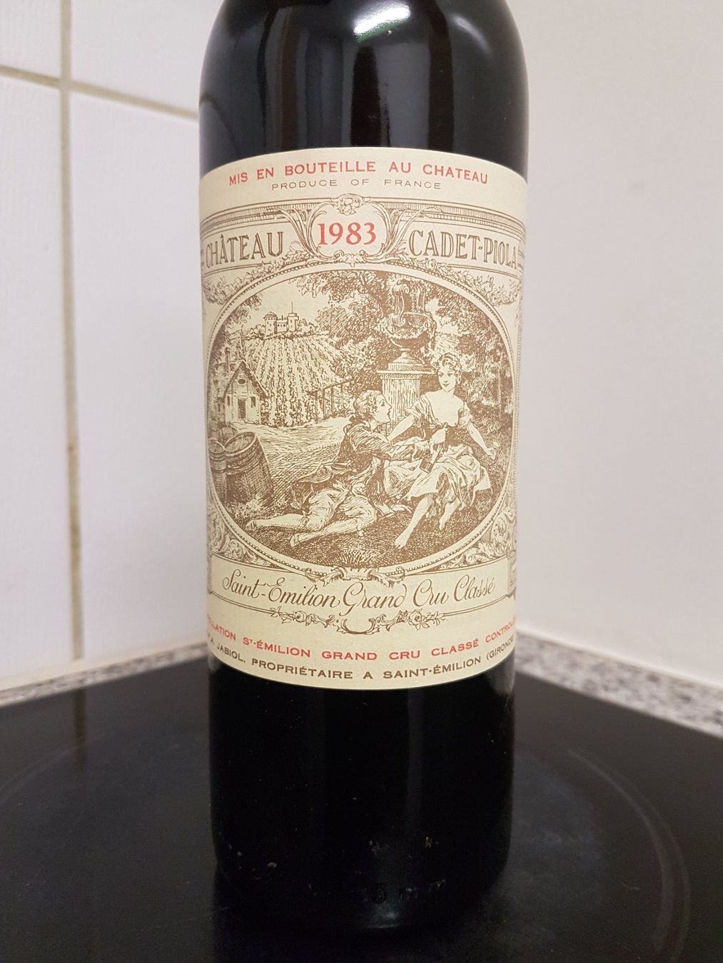 Vino: Chateau Cadet - Piola 1983 – Nuovo (secondo la descrizione) da Grenchen venduto da poggione 1