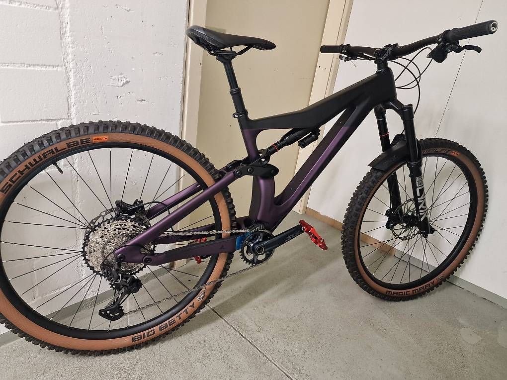 Velos: Mountainbike aus Carbon 29" – Gebraucht aus Grenchen von AngiBall