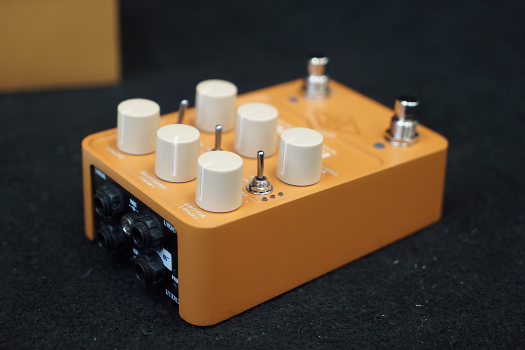 Universal Audio Musikinstrumente: Universal Audio Enigmatic '82 Overdrive Special Amp – Gebraucht aus Ortschwaben von Musictrade 5