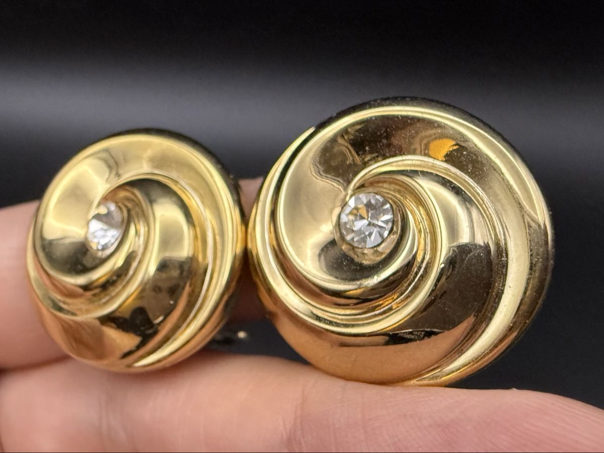 Ohrringe & -stecker: Vintage-Ohrringe Cabouchon Paris - Goldfarben – Gebraucht aus Lamone von LaCantinaMagica 3