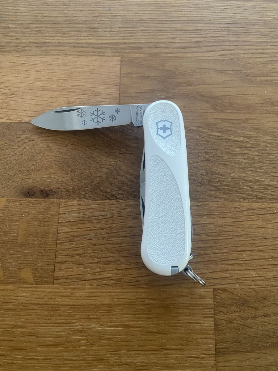 Victorinox Coltelli tascabile: Victorinox White Christmas LE 2016 – Nuovo (secondo la descrizione) da Goldau venduto da TB_13