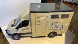 Bruder Mercedes Benz Sprinter Animal Transporter