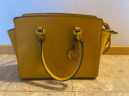 Handtasche