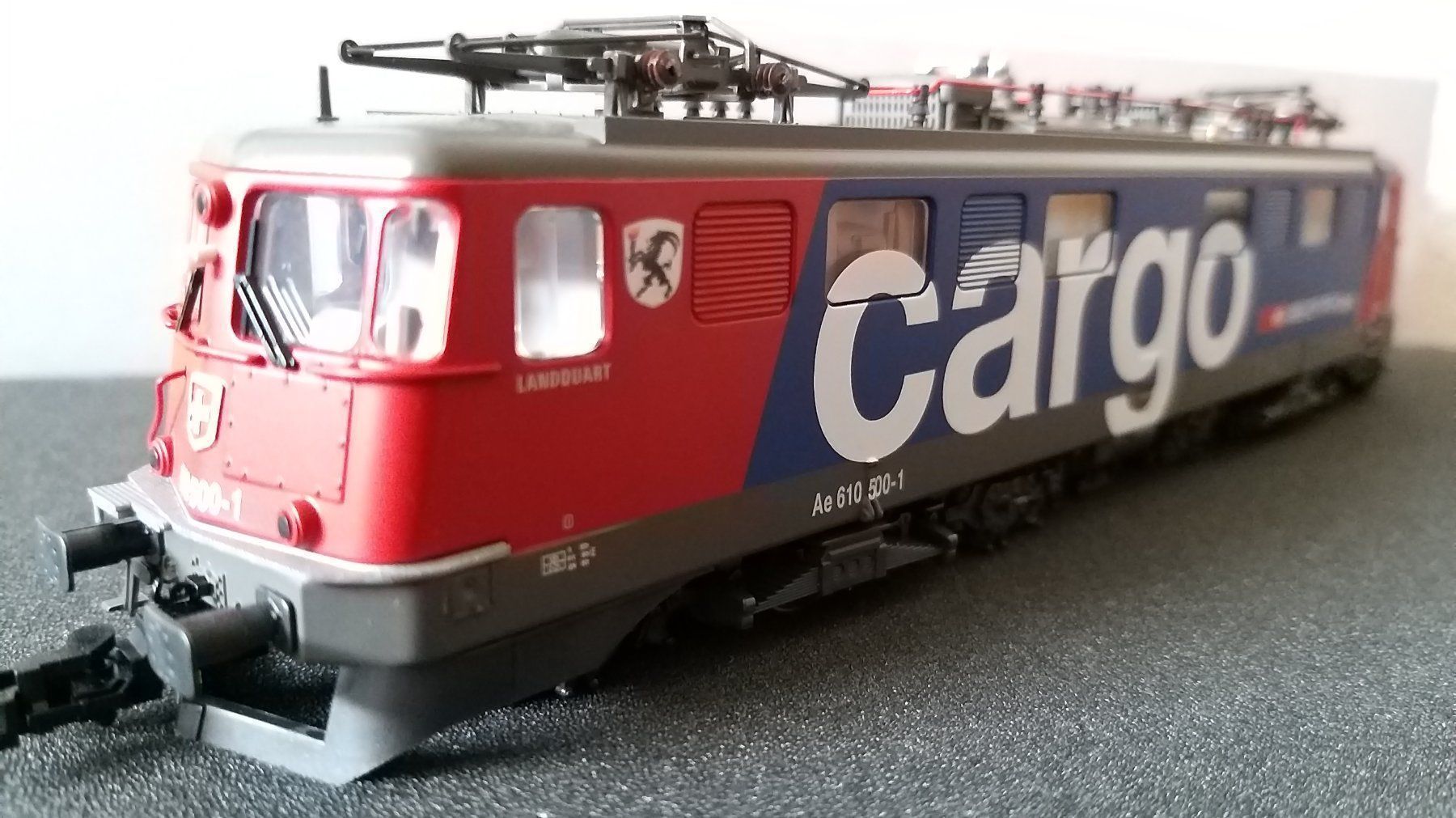 Trix Modellini di ferrovie: Trix 22775 - E-Lok Ae 610 500-1 Landquart SBB cargo – Nuovo (secondo la descrizione) da Rotkreuz venduto da MOBAHN-1zu87 2