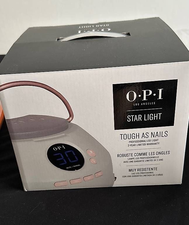 Lampes: LAMPADE PROFESSIONALI OPI UV – D'occasion à Mendrisio par esthetic111 1