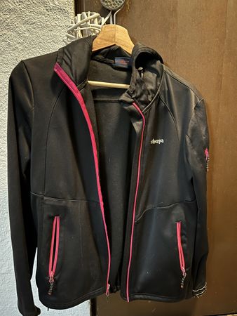 Sherpa Damen Jacke, Schwarz mit Pink, Grösse S, Top!