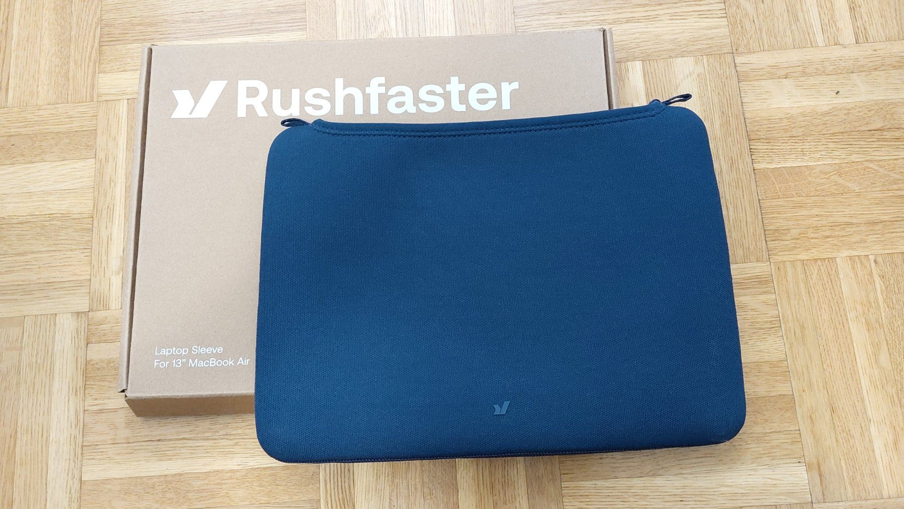 Apple Covers & Borse: Housse MacBook 13" Rushfaster - Laptop Sleeve Neuve – Nuovo e nell'imballaggio originale da Genève venduto da jake90 3