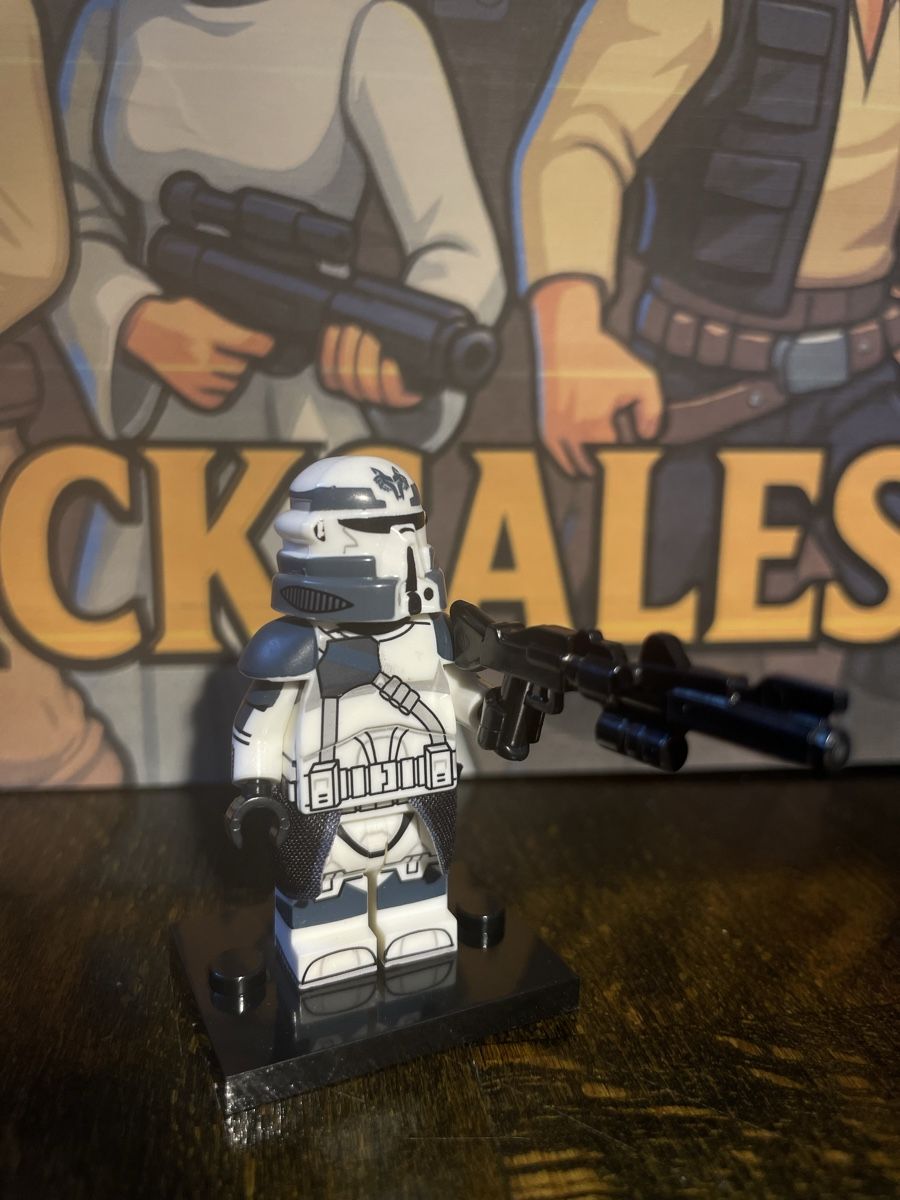 Star Wars Statuette: Star Wars Airborne Wolfpack Clone Trooper Figur Lego-Komp. – Nuovo (secondo la descrizione) da Zufikon venduto da BrickSales